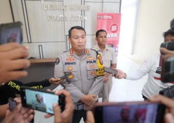 jatim-terjunkan-tim-backup-polres-mojokerto-selediki-ledakan-di-puri-img-20250113-wa0173-340x240