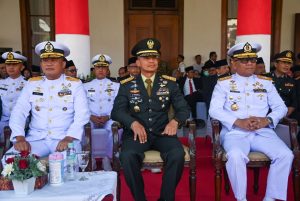 8198c66d-1682-495a-bedb-8454e3c64180